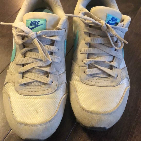 NIKE runners - Picture 3 of 3